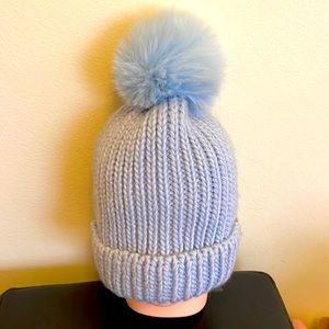 - - The luxurious DY Pom Pom Hat is a must have! By the hat 🎩